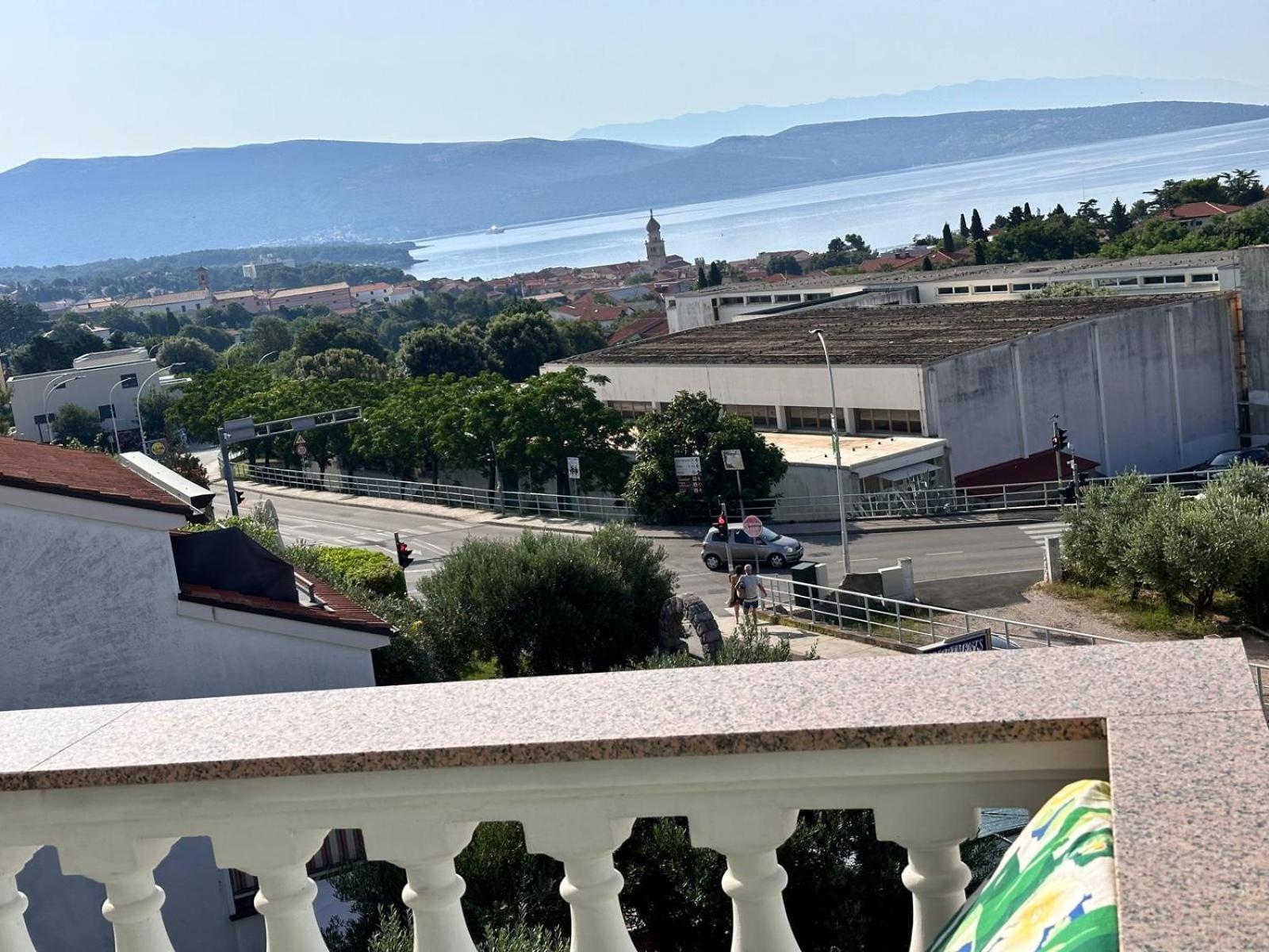 Apartmani Djurda Krk Town Exterior foto