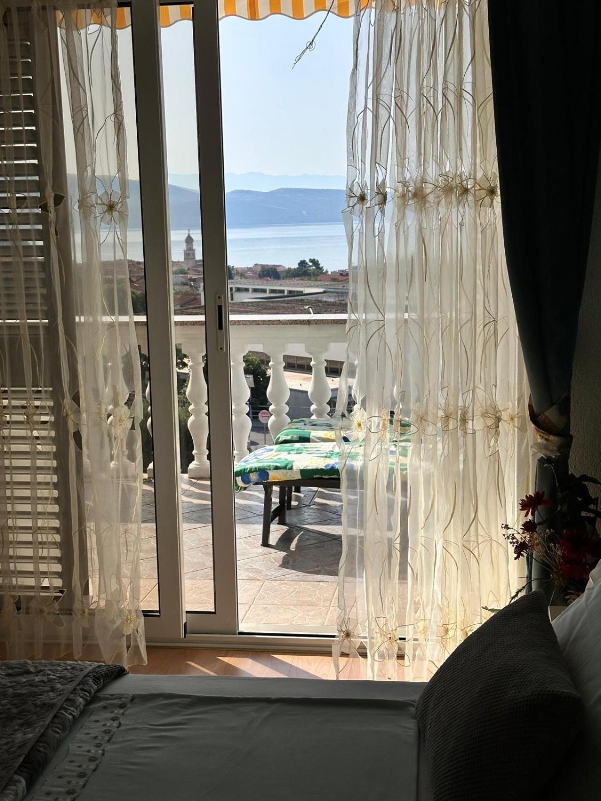 Apartmani Djurda Krk Town Exterior foto